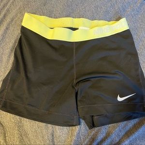 Nike Pros neon yellow band